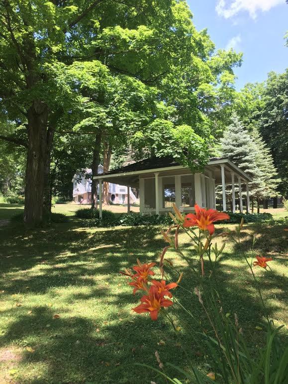 Westover Inn Saint Marys Exterior photo
